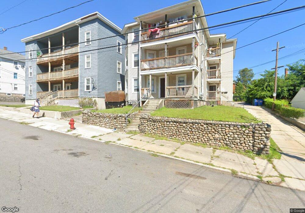 568 Willow St, Woonsocket, RI 02895 - photo 1