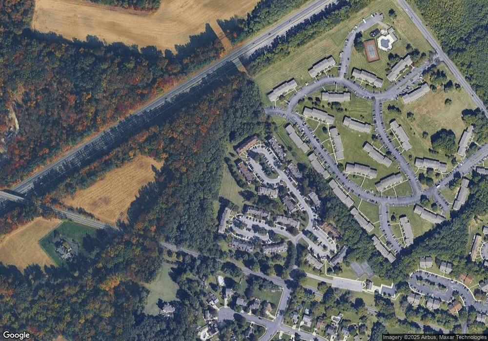 736 Garrison Ct unit 736, West Deptford, NJ 08051 - photo 1