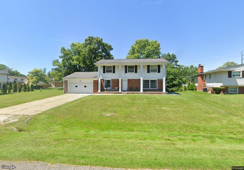 5368 Centerbrook Dr, West Bloomfield, MI 48322 - photo 1