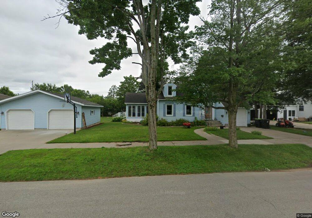2521 16th Ave, Menominee, MI 49858 - photo 1