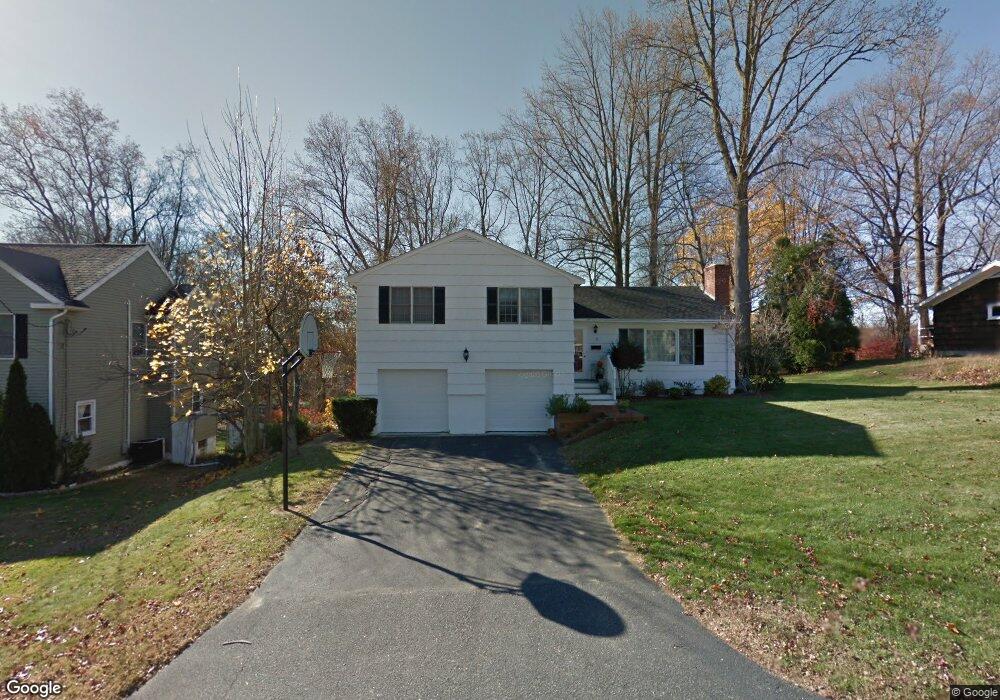 13 Rangely Dr, Trumbull, CT 06611 - photo 1