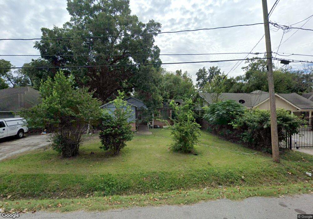 2908 Caplin St, Houston, TX 77026 - photo 1