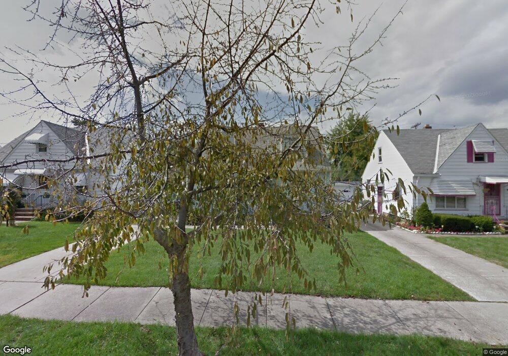 5314 Elmwood Ave, Maple Heights, OH 44137 - photo 1