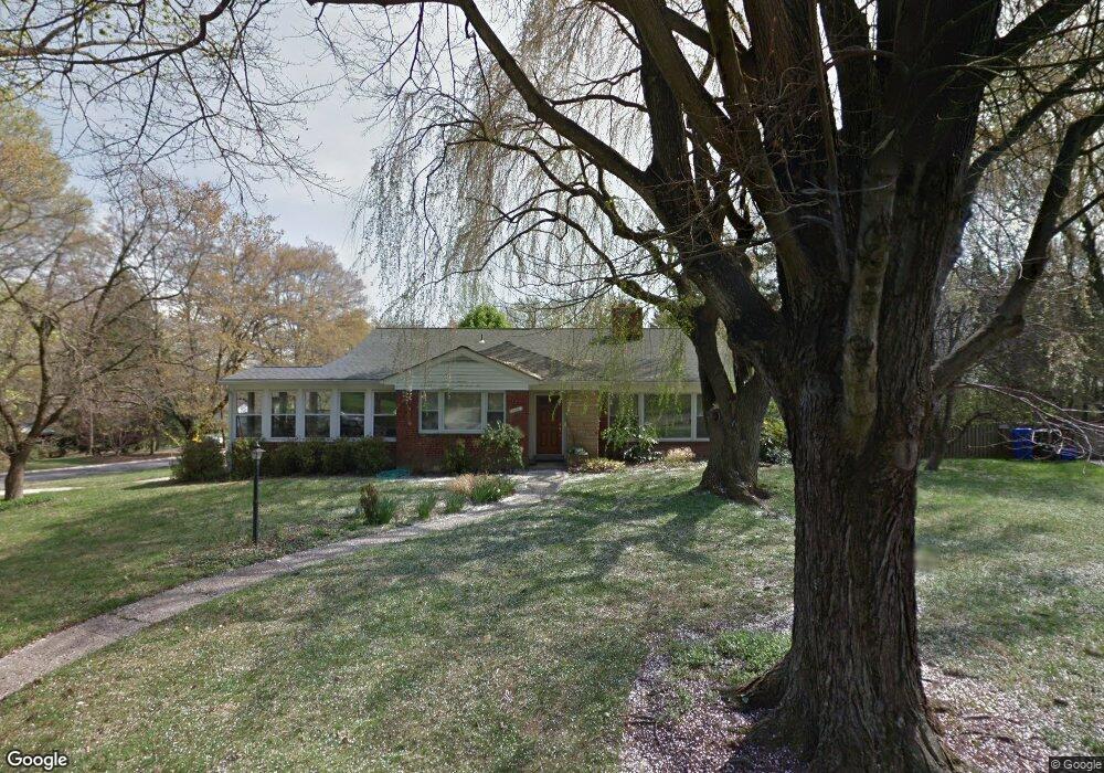 9104 Levelle Ct, Chevy Chase, MD 20815 - photo 1