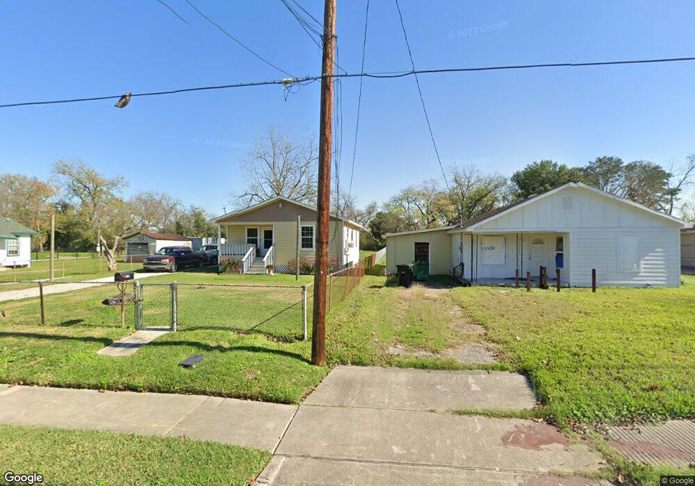 4914 Lavender St unit A, Houston, TX 77026 - photo 1