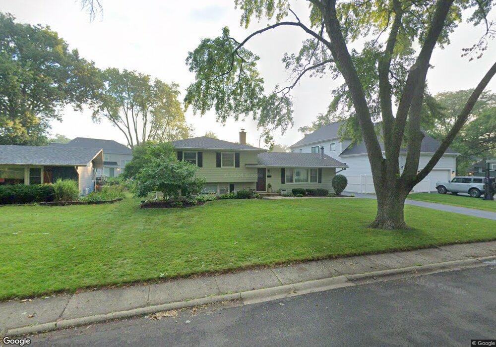 333 Hemlock Ln, Naperville, IL 60540 - photo 1