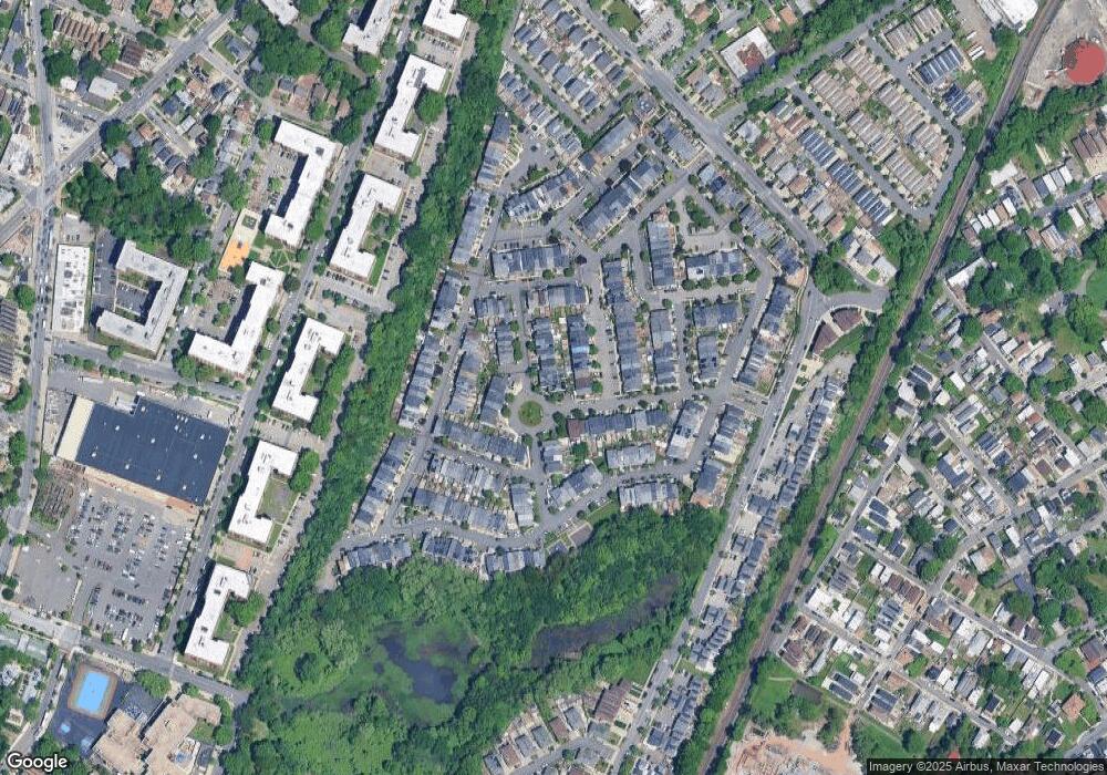 43 Theater Ln, Staten Island, NY 10304 - photo 1