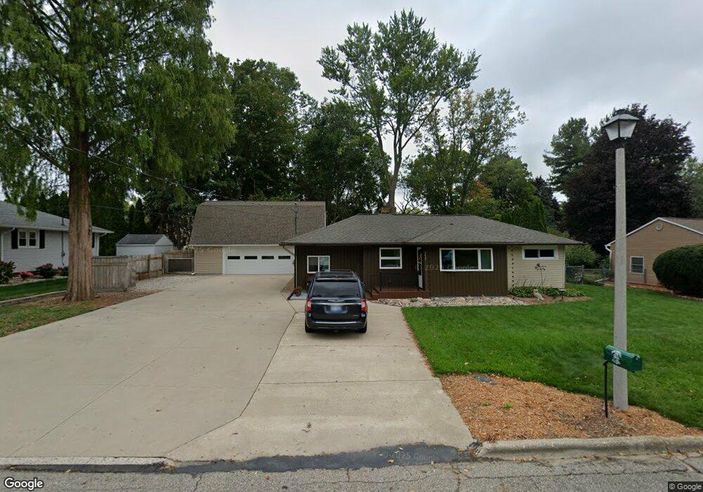 3625 Cooley Dr, Lansing, MI 48911 - photo 1