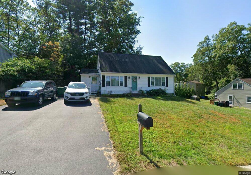 61 Robin Hood Rd, Nashua, NH 03062 - photo 1