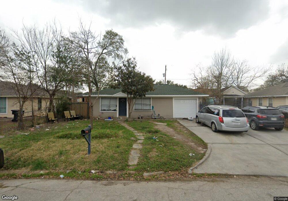 3032 Cricket Ln, Houston, TX 77093 - photo 1