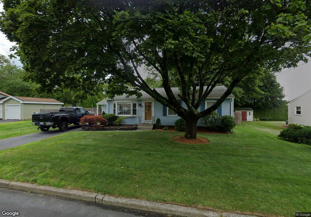 32 Halsey Rd, Woonsocket, RI 02895 - photo 1