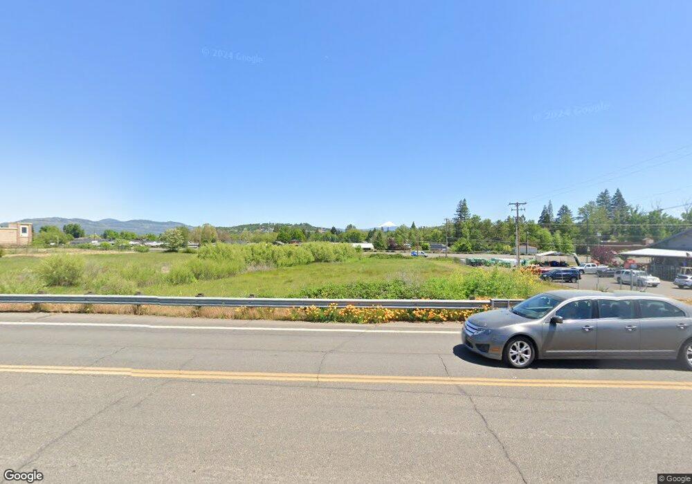 10736 Hannon Rd, Eagle Point, OR 97524 - photo 1