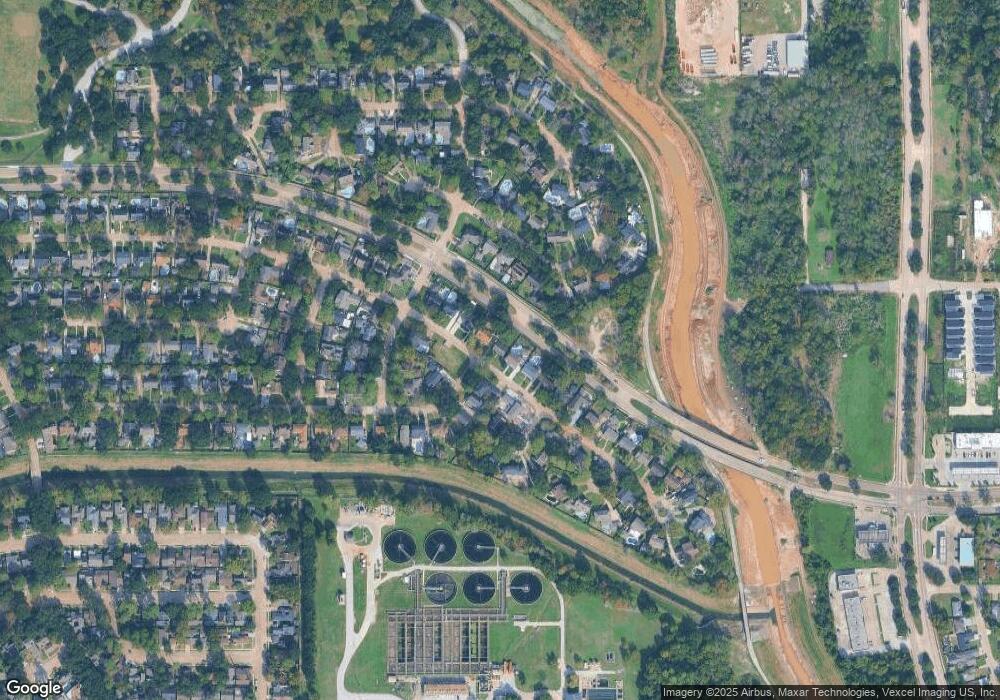 4814 Bayou Vista Dr, Houston, TX 77091 - photo 1