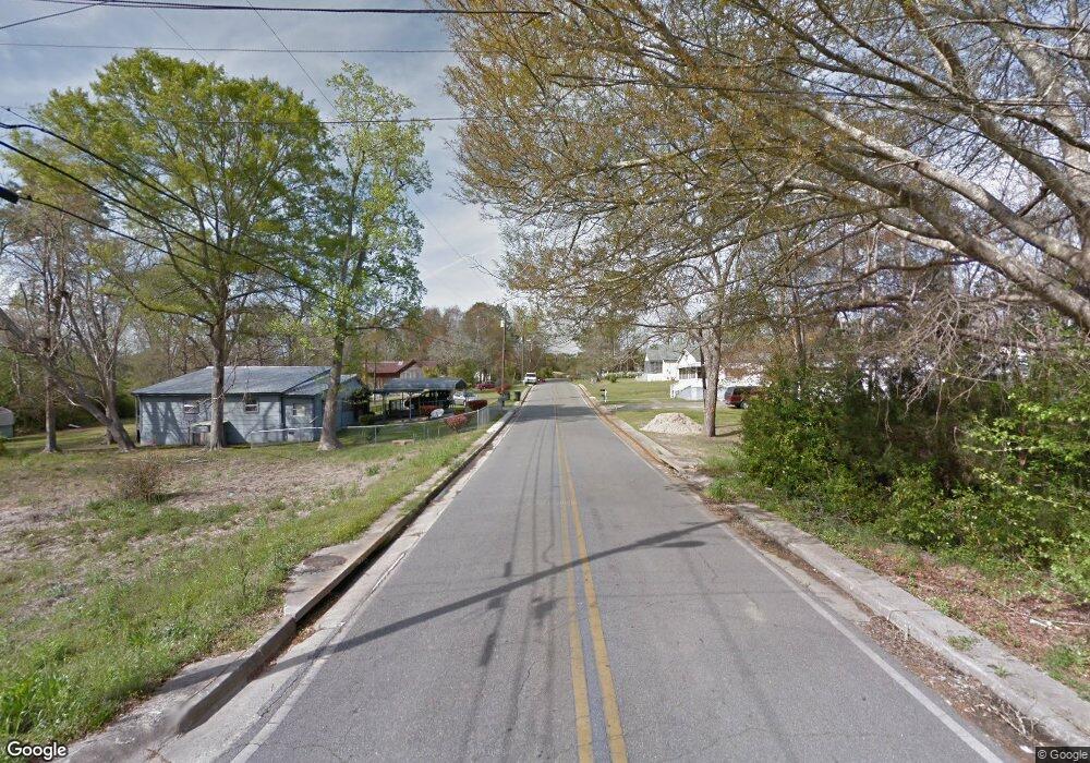 305 N 1st Ave, McRae-helena, GA 31055 - photo 1