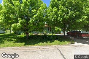 302 S 5th St, Drayton, ND 58225