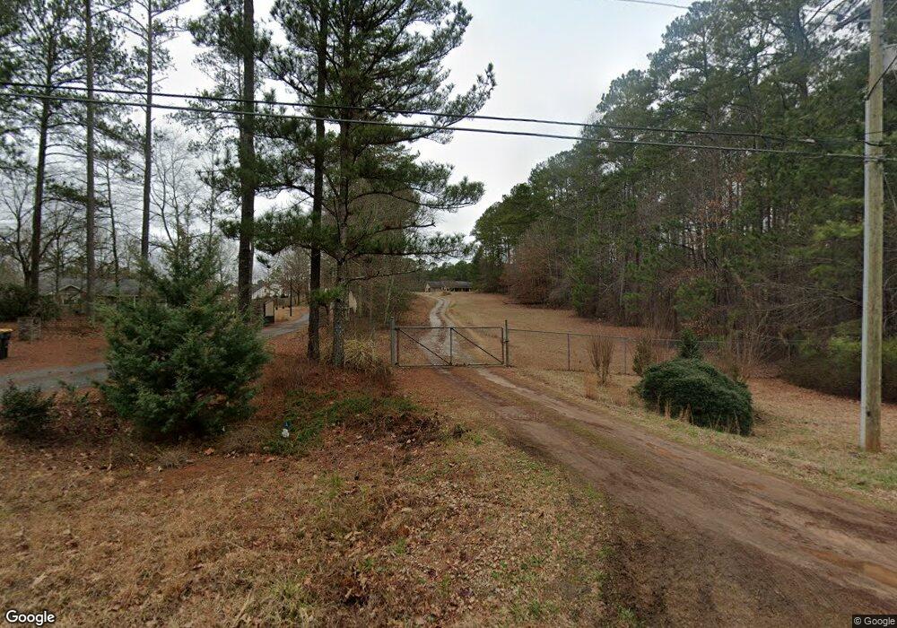 1764 Minix Rd, Sharpsburg, GA 30277 - photo 1