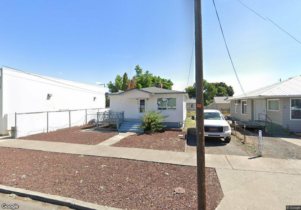 408 SW 18th St, Pendleton, OR 97801 - photo 1