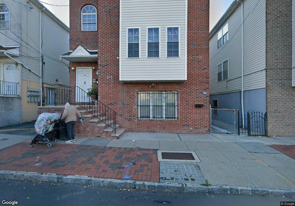 64 1st St unit 3, Newark, NJ 07107 - photo 1