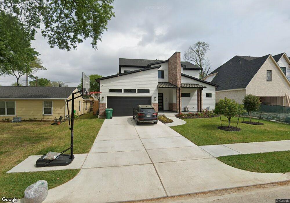 1902 Chippendale Rd, Houston, TX 77018 - photo 1
