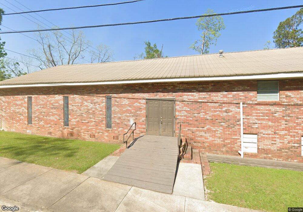825 Bryan St E, Douglas, GA 31533 - photo 1