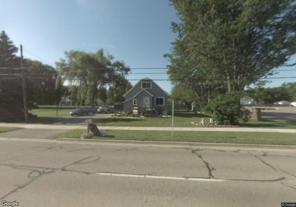 524 E Flint St, Davison, MI 48423 - photo 1