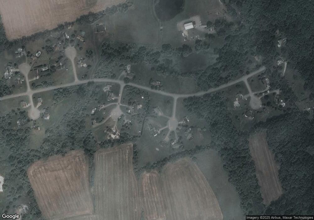 4 Margaret Cir, Pomfret Center, CT 06259 - photo 1