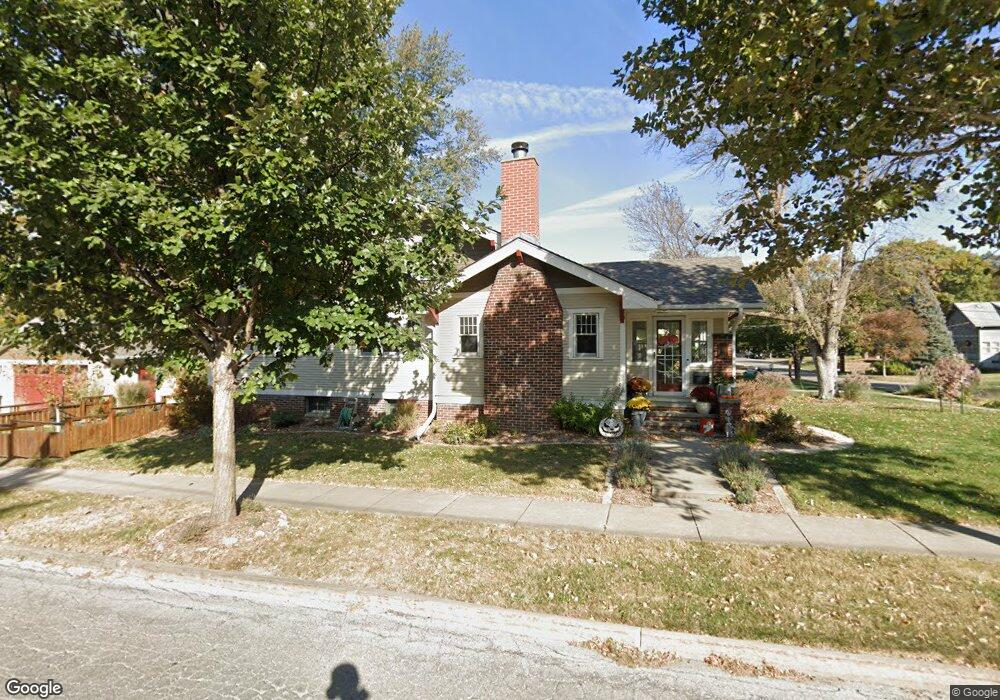 1402 47th St, Des Moines, IA 50311 - photo 1