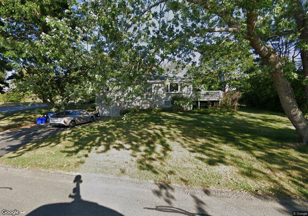 21 Pocahontas Dr, Middletown, RI 02842 - photo 1