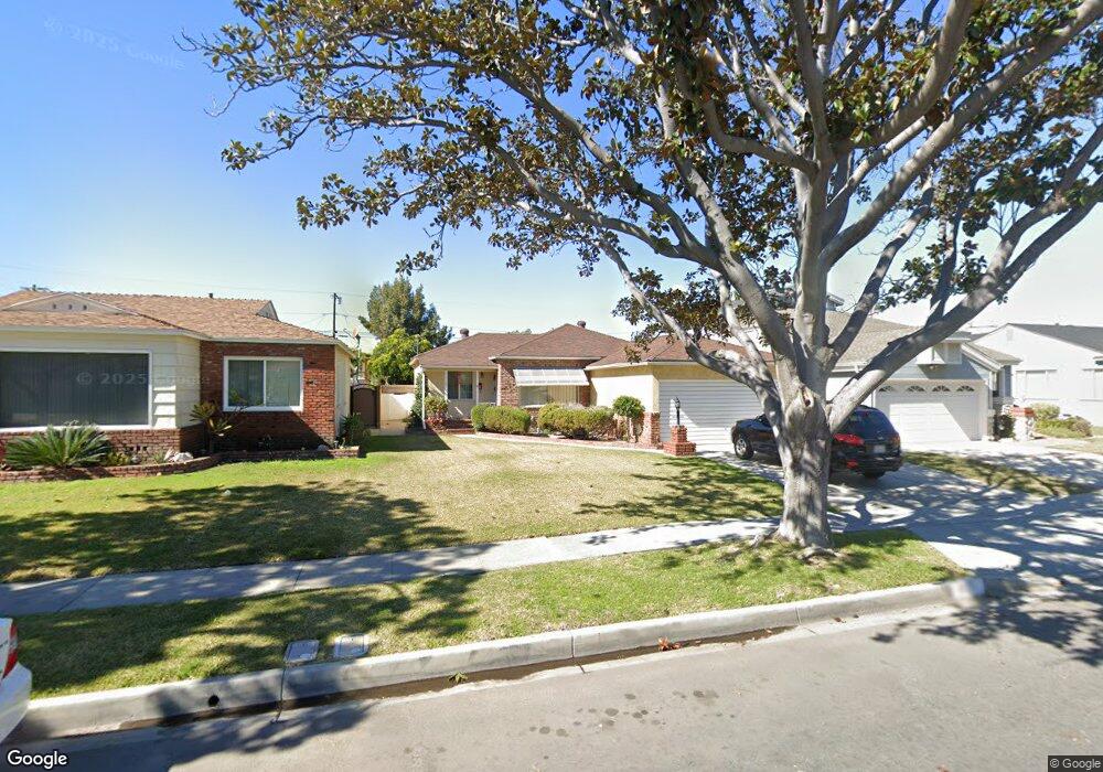 5121 Verdura Ave, Lakewood, CA 90712 - photo 1