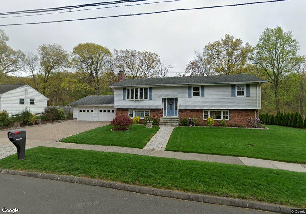 80 Ridgefield Dr, Stratford, CT 06614 - photo 1