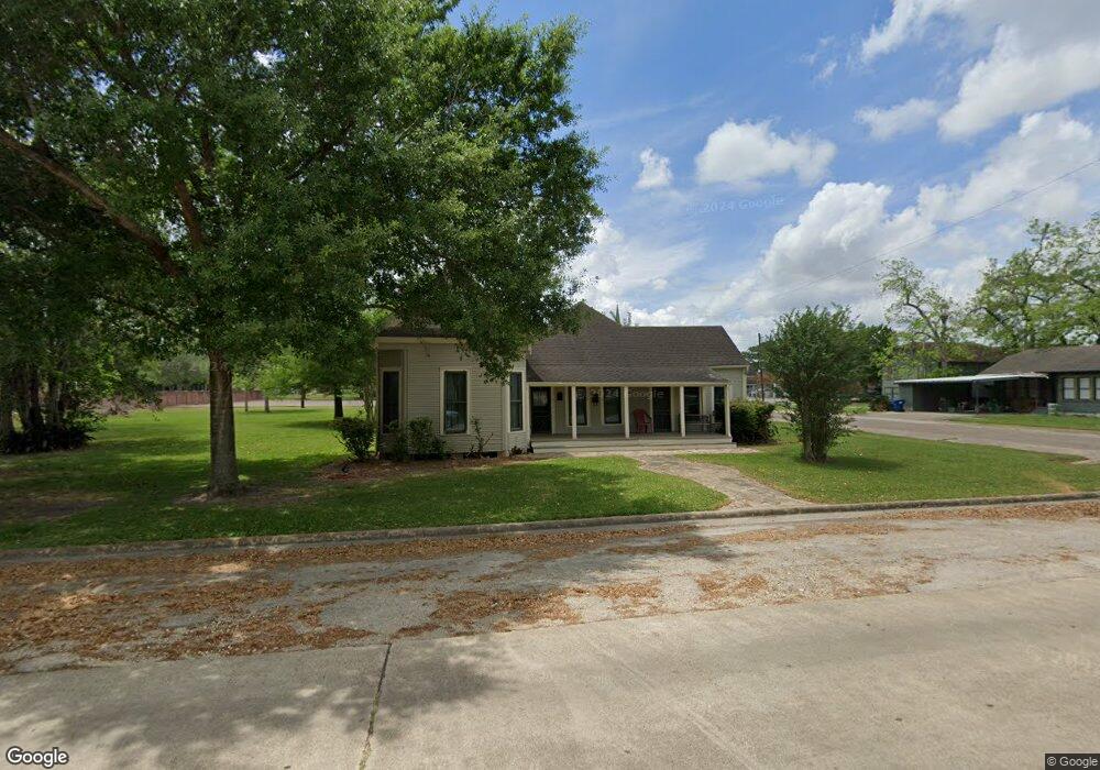 2400 Avenue I, Bay City, TX 77414 - photo 1
