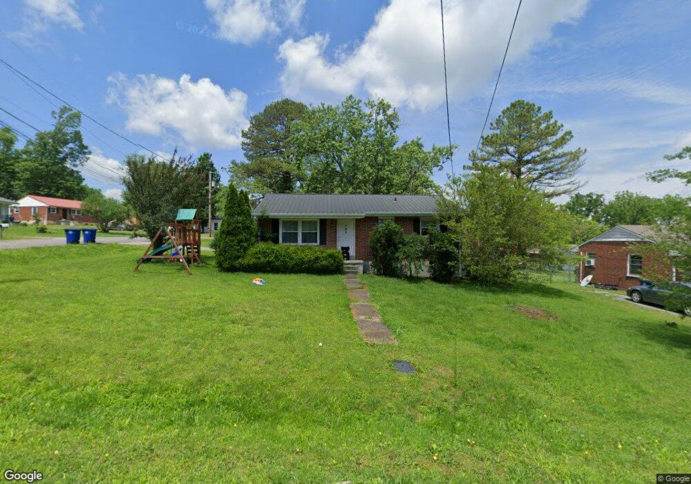 304 S Fairoak St, Shelbyville, TN 37160 - photo 1