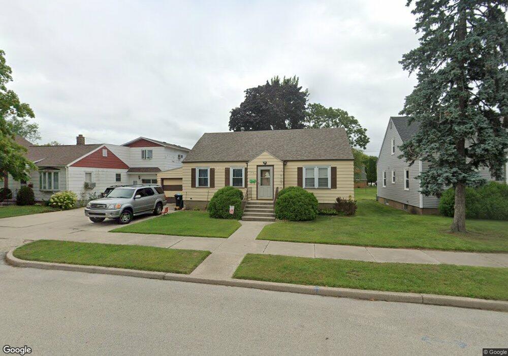 1904 15th Ave, Menominee, MI 49858 - photo 1
