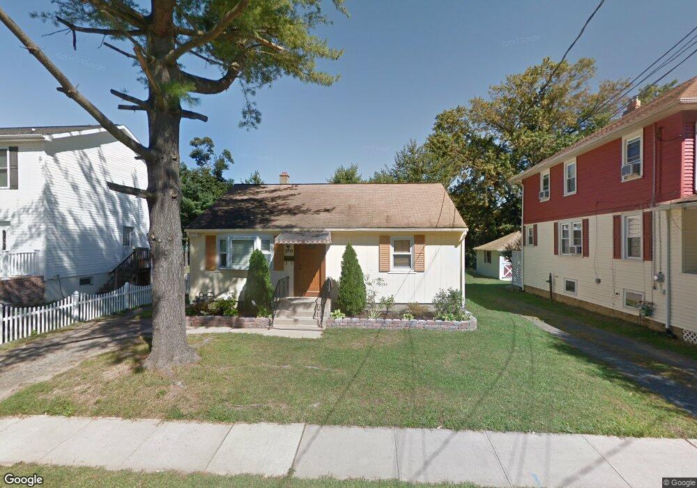 310 2nd Ave, Hightstown, NJ 08520 - photo 1