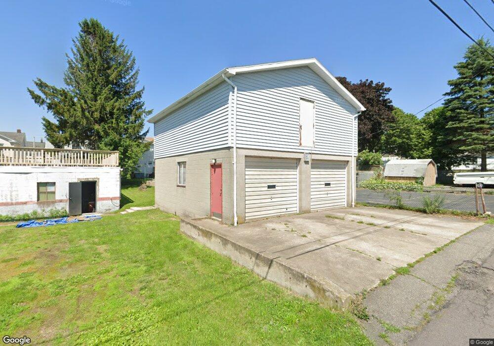 609 Hayes St, Hazleton, PA 18201 - photo 1