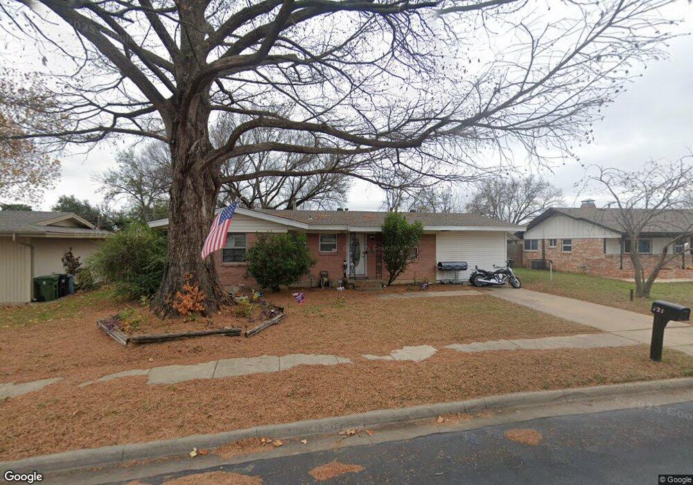 721 Willow St, Hurst, TX 76053 - photo 1