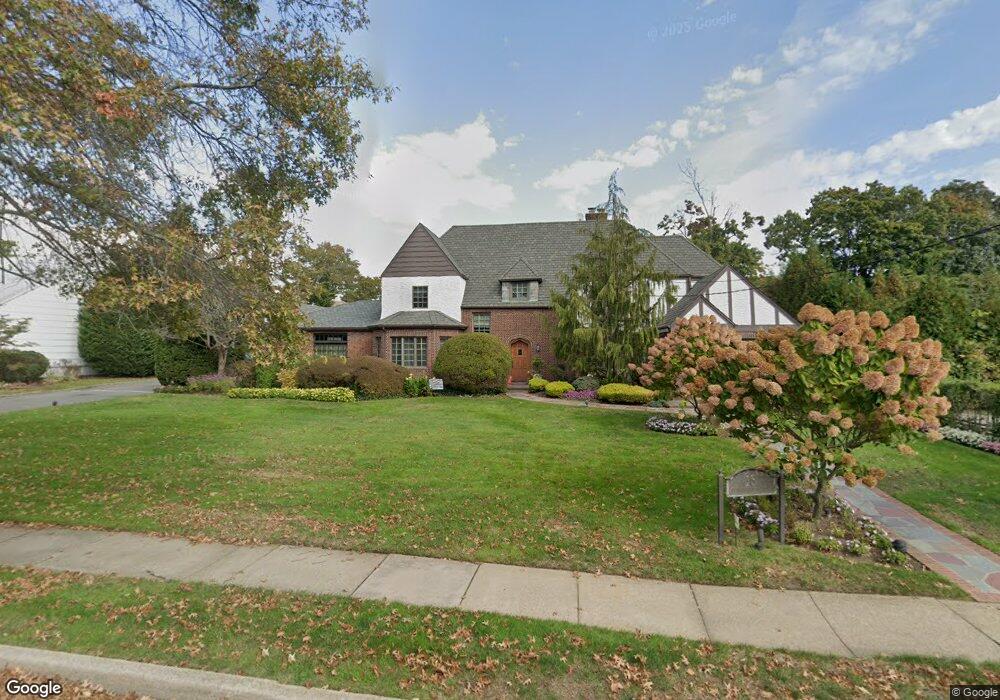 16 Cedarhurst Ave, Cedarhurst, NY 11516 - photo 1