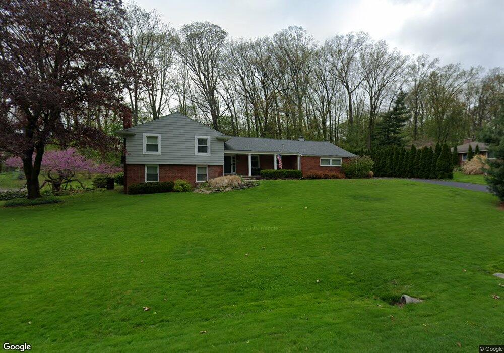 4032 W Orchard Hill Dr, Bloomfield Hills, MI 48304 - photo 1