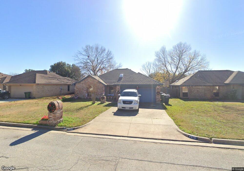 7416 Dana Ln, North Richland Hills, TX 76182 - photo 1