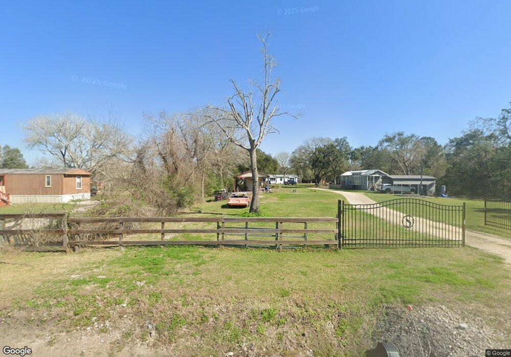 806 Childs St, Alvin, TX 77511 - photo 1