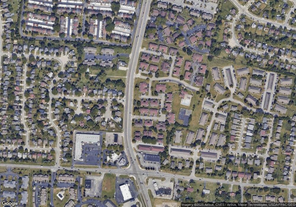 879 Westbury Ln S unit 9A, Columbus, OH 43228 - photo 1