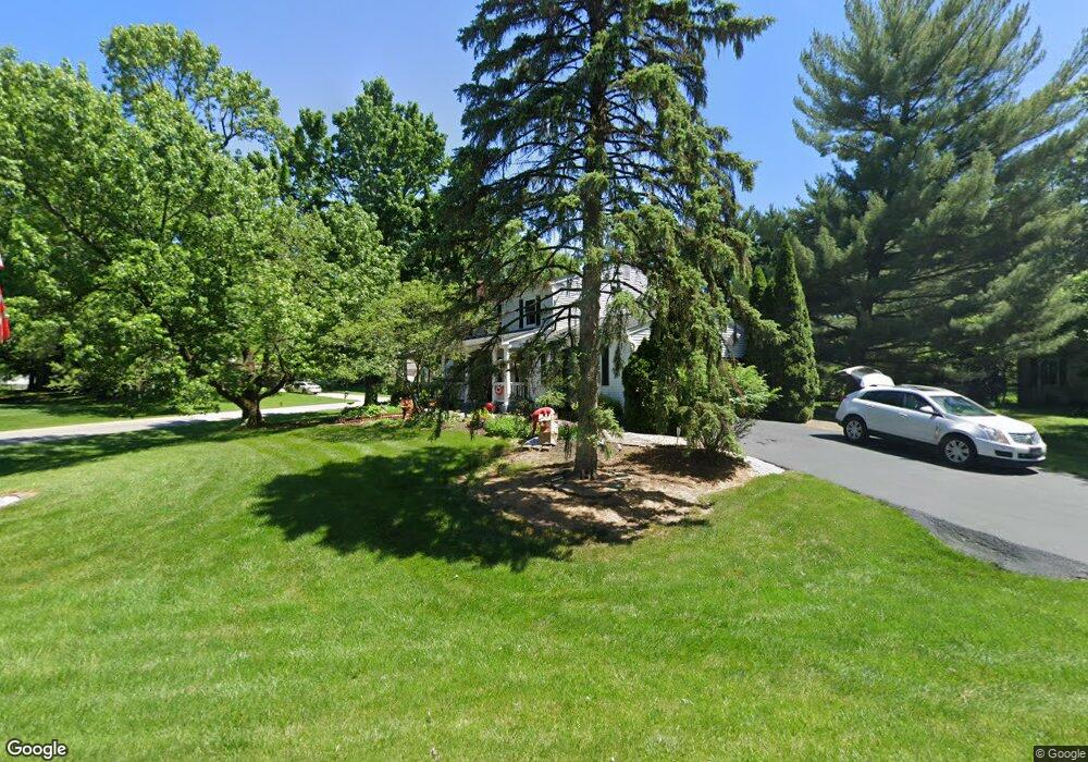 844 Old Farm Rd, Columbus, OH 43213 - photo 1