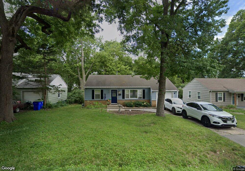 6430 Melrose Ln, Shawnee, KS 66203 - photo 1