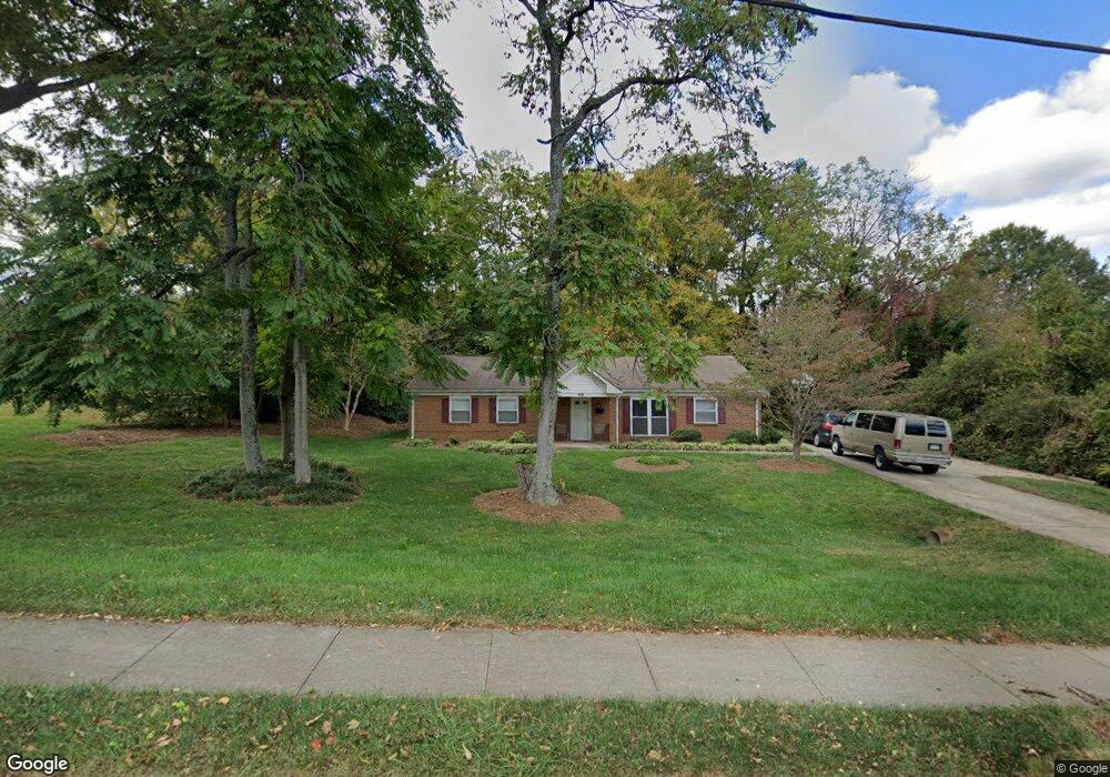 711 Brookdale Dr, Statesville, NC 28677 - photo 1