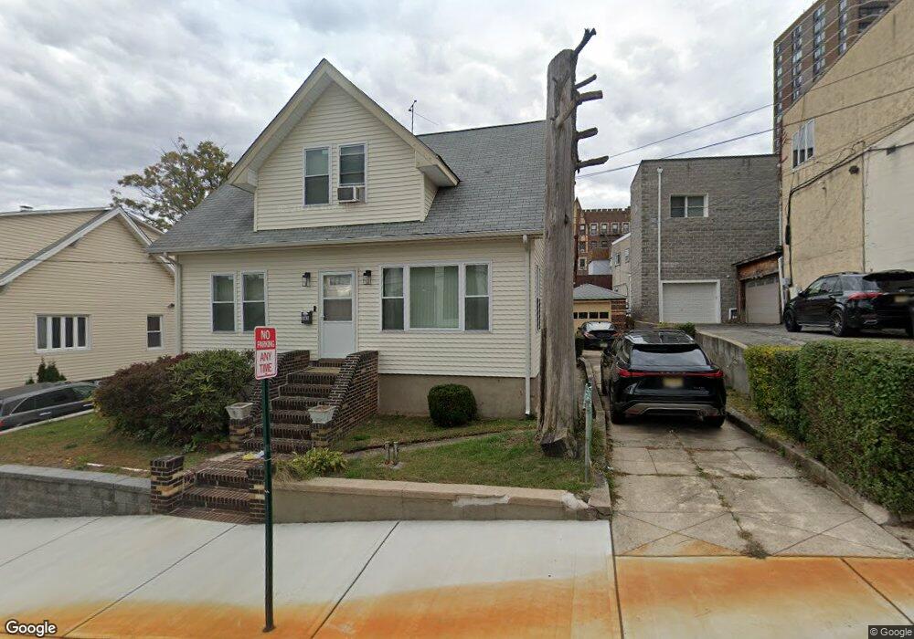 363 Lafayette Ave, Cliffside Park, NJ 07010 - photo 1