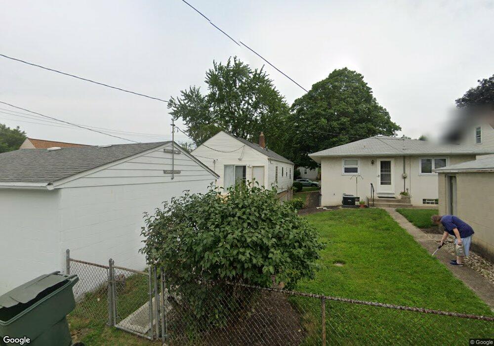 305 E Jeffrey Place, Columbus, OH 43214 - photo 1