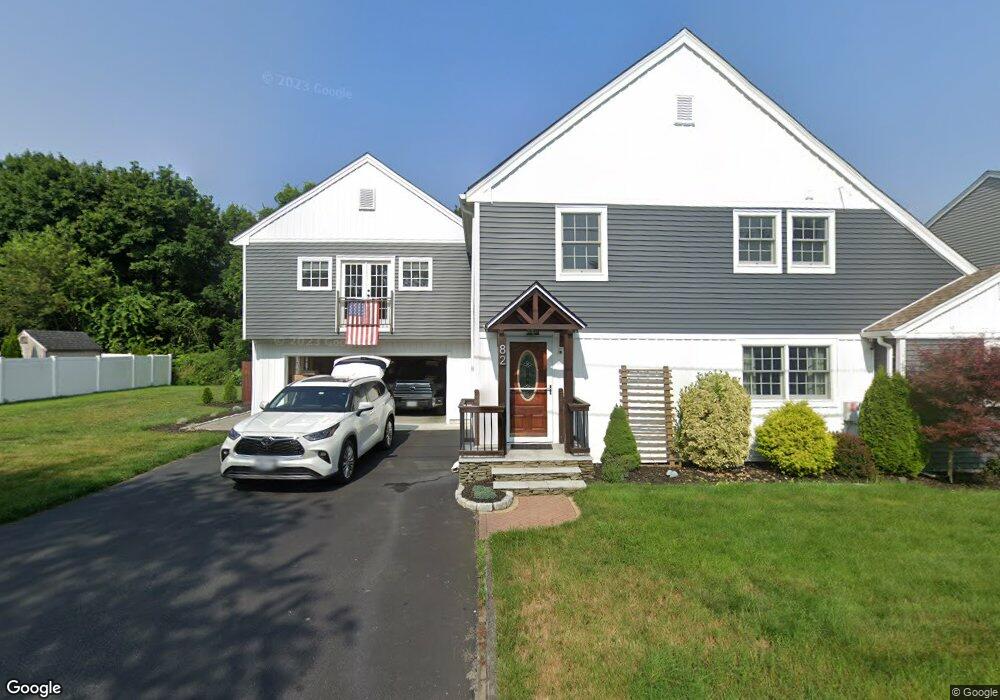 82 Raynham Ave, Portsmouth, RI 02871 - photo 1