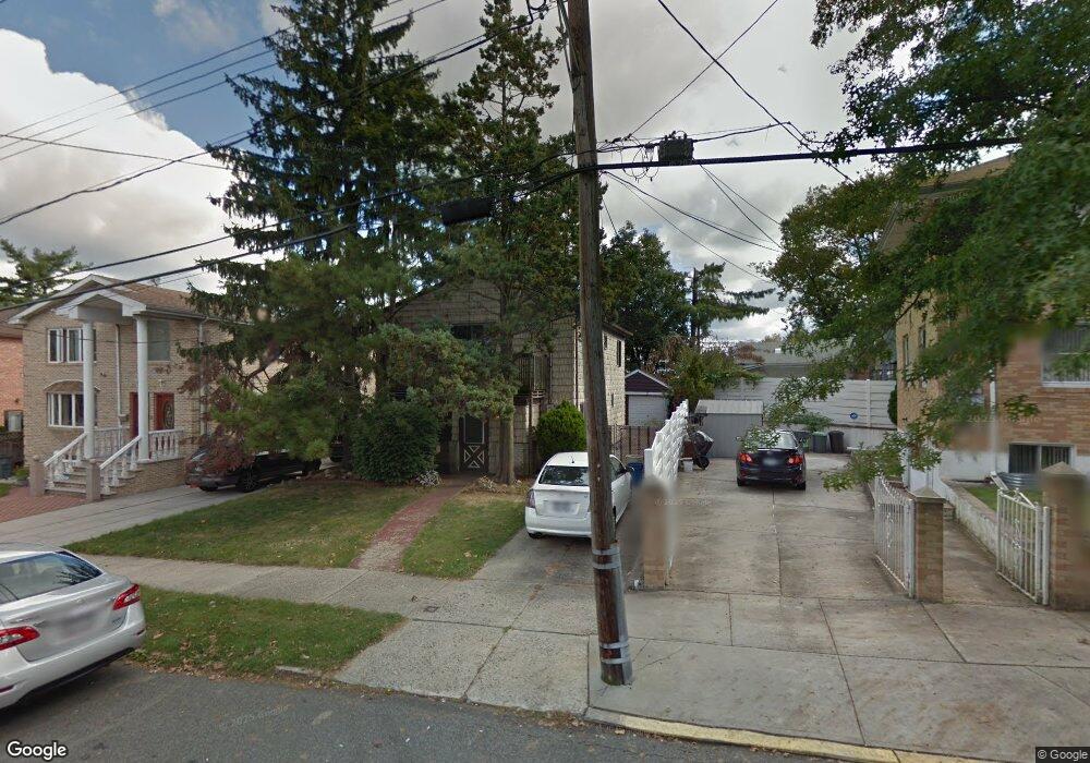 57-57 256th St, Little Neck, NY 11362 - photo 1