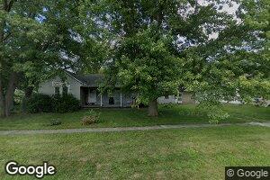 210 W Warren St, Avon, IL 61415