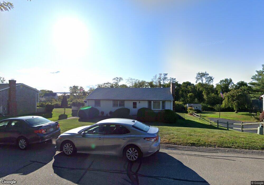 24 Pocahontas Dr, Middletown, RI 02842 - photo 1